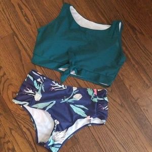 Front knot two-piece swimsuit